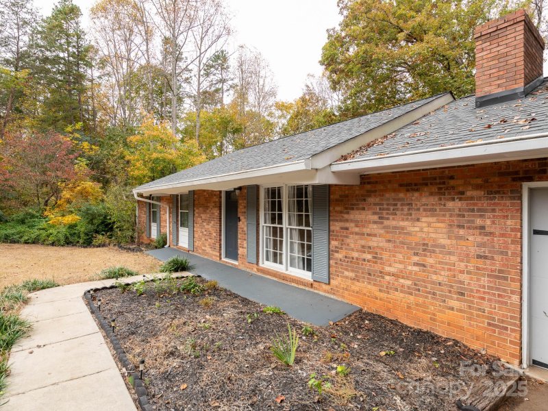 Property image 4 at 110 Mimosa Road, Statesville, NC 28677