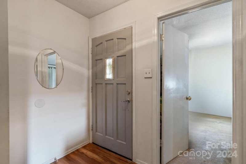 Property image 4 at 7515 Bramblewood Drive, Charlotte, NC 28217