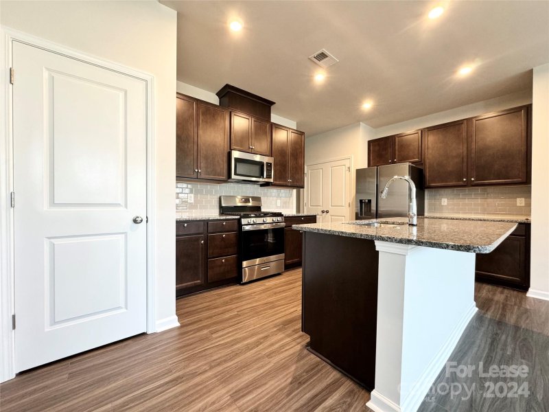 Property image 5 at 8911 Peatland Alley, Charlotte, NC 28215