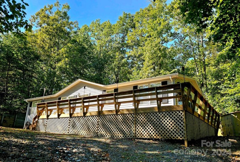 Property image 5 at 1135 Pinehaven Drive, New London, NC 28127