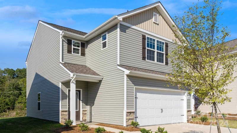 Property image 3 at 8033 Moose Creek Drive, Charlotte, NC 28214