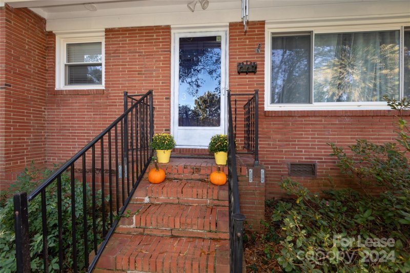 Property image 2 at 3246 Wicklow Place, Charlotte, NC 28205