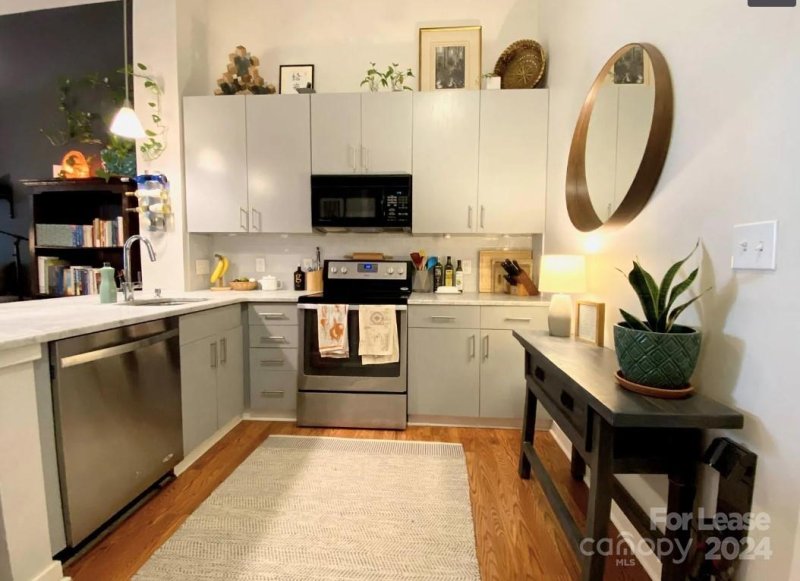 Property image 4 at 2125 Southend Drive, Charlotte, NC 28203