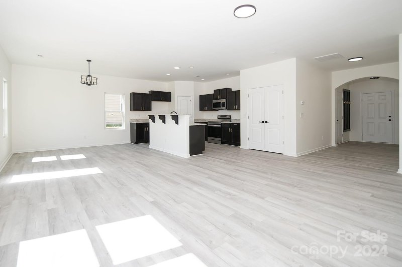 Property image 3 at 1125 Aprilia Lane, Dallas, NC 28034