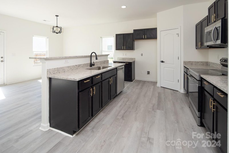 Property image 4 at 1125 Aprilia Lane, Dallas, NC 28034