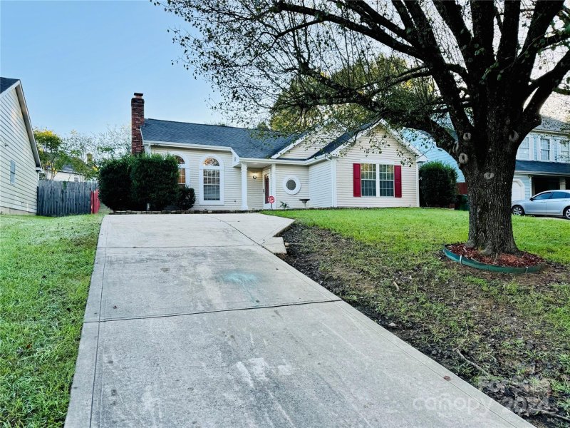 Property image 3 at 9406 Oren Thompson Road, Charlotte, NC 28213