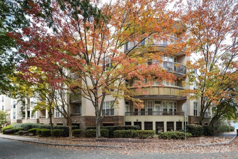 Property image 3 at 405 W 7th Street, Charlotte, NC 28202