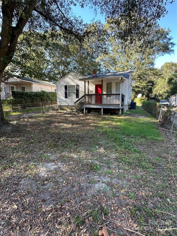 Property image 2 at 1124 W Mauney Avenue, Gastonia, NC 28052