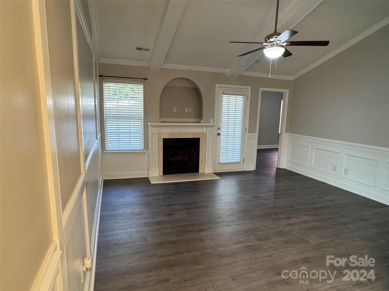 Property image 3 at 7827 Bronze Pike Drive, Charlotte, NC 28273