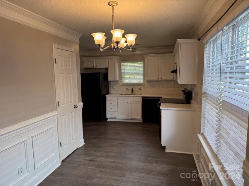 Property image 4 at 7827 Bronze Pike Drive, Charlotte, NC 28273