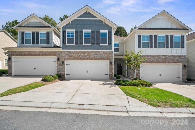 3852 Fairlady Lane