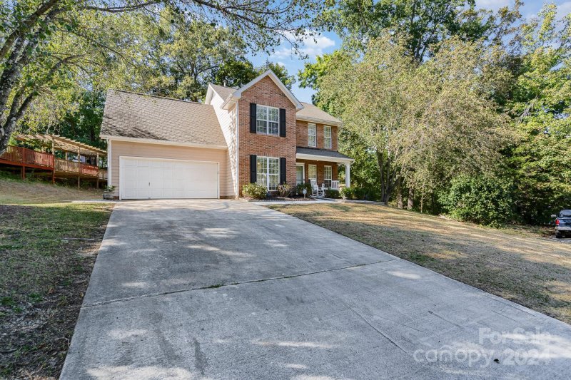 Property image 3 at 11333 Astoria Drive, Charlotte, NC 28262