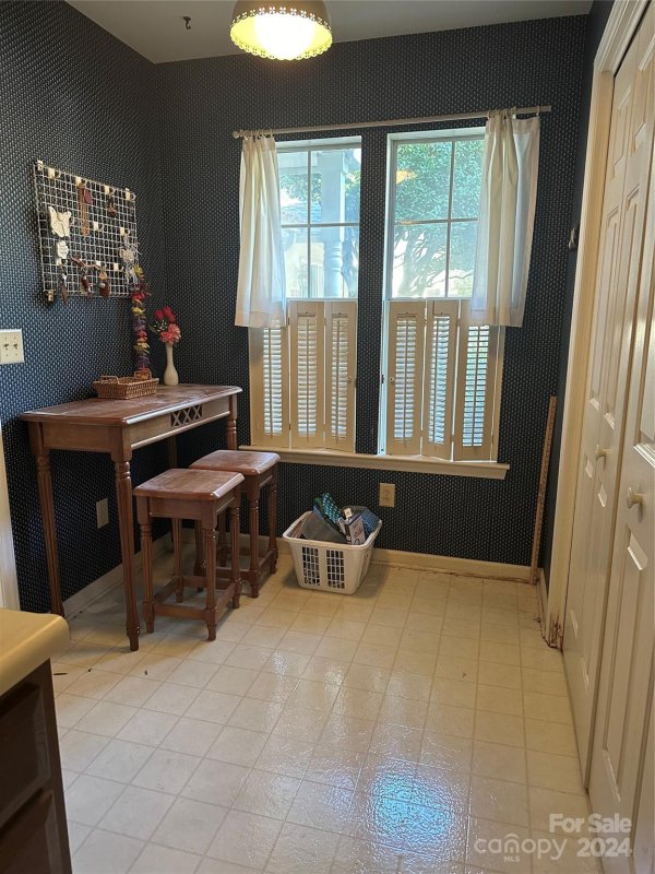 Property image 3 at 2721 Tiergarten Lane, Charlotte, NC 28210