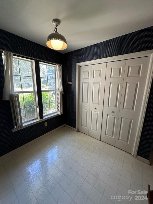 Property image 4 at 2721 Tiergarten Lane, Charlotte, NC 28210