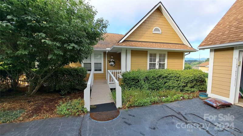 1703 Hyde Park Drive