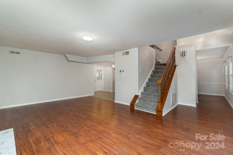 Property image 3 at 6827 Oldecastle Court, Charlotte, NC 28277