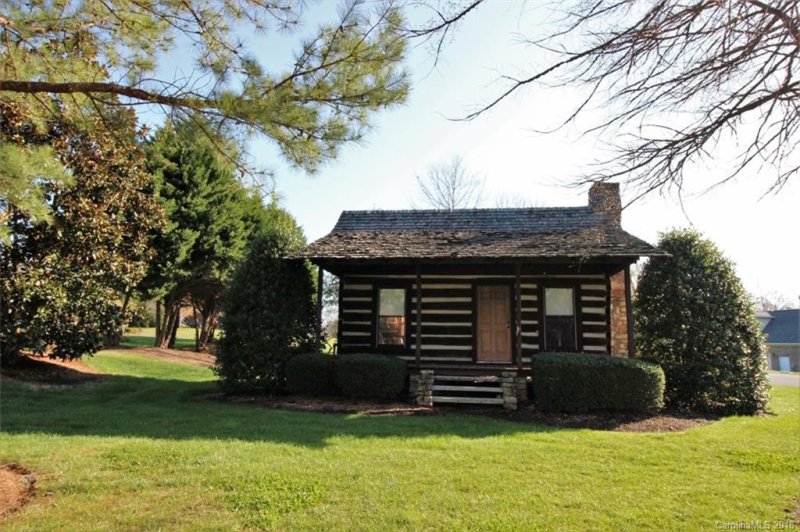 Property image 3 at 208 Highland Forest Drive, Clover, SC 29710