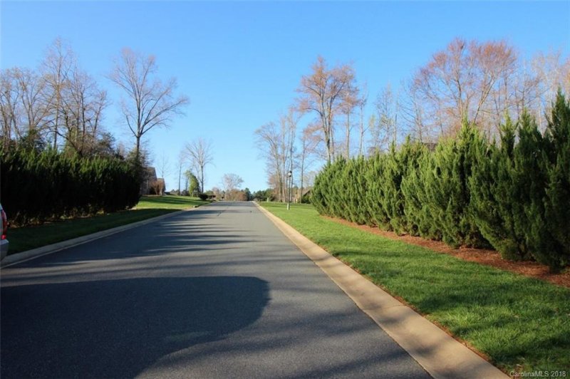 Property image 4 at 208 Highland Forest Drive, Clover, SC 29710