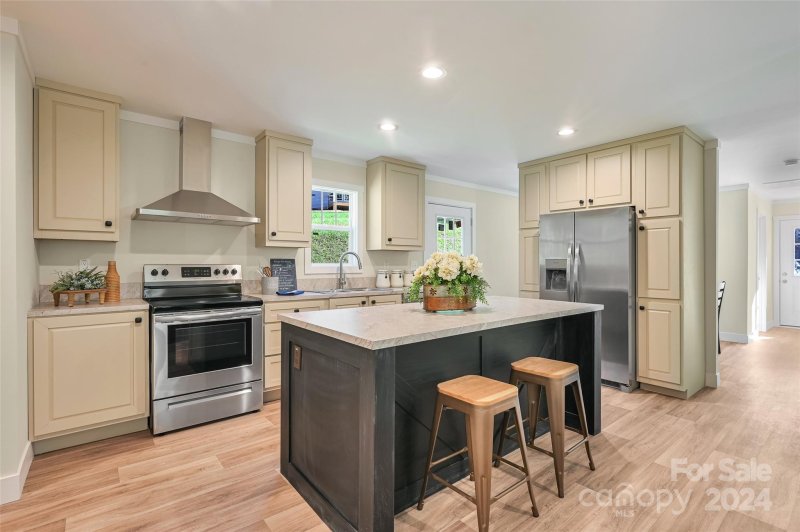 Property image 2 at 221 Appalachian Way, Mars Hill, NC 28754