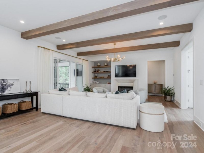 Property image 4 of 1013 Maxwell Court in Sage at Marvin, Marvin, NC 28173