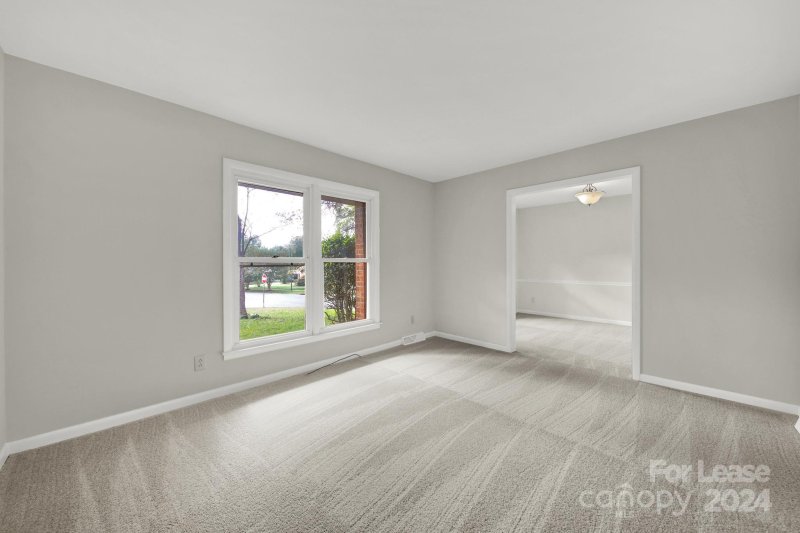 Property image 3 at 8401 Dunsinane Drive, Charlotte, NC 28227