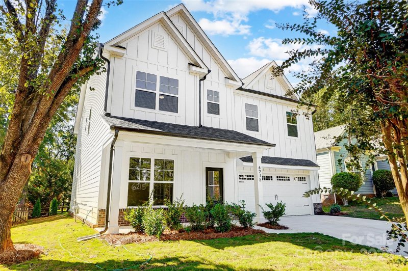 Property image 3 at 6215 Rosebriar Lane, Charlotte, NC 28277