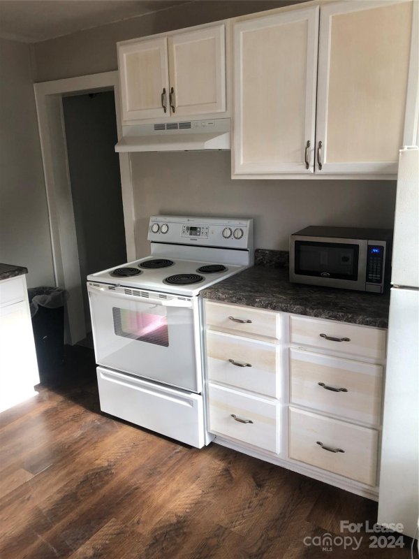 Property image 3 at 424 Skyland Avenue, Charlotte, NC 28205