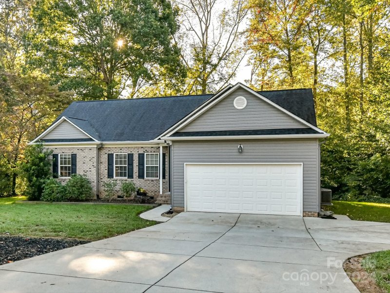 Property image 2 at 9324 Elvis Drive, Charlotte, NC 28215