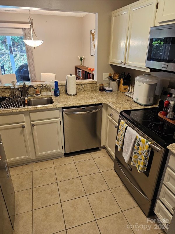 Property image 3 at 9228 Kings Canyon Drive, Charlotte, NC 28210