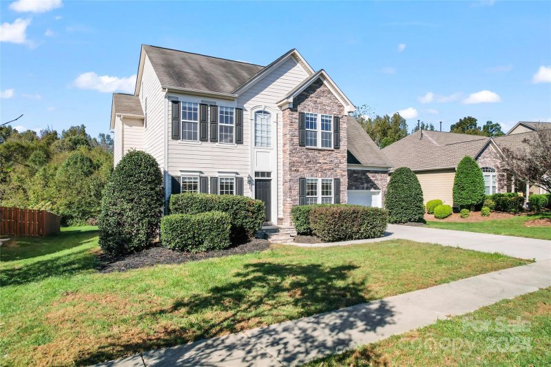 Property image 2 at 1834 Seefin Court, Indian Trail, NC 28079