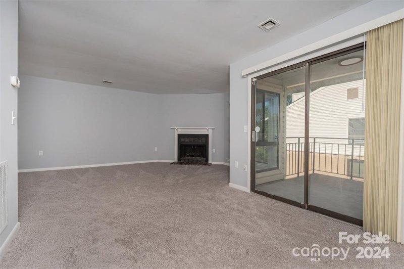 Property image 4 at 4900 Spring Lake Drive, Charlotte, NC 28212