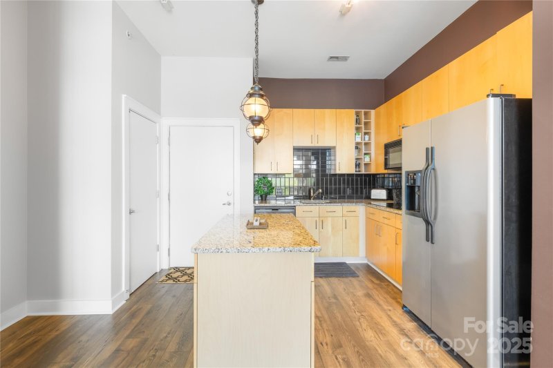 Property image 5 of 706 N Davidson Street in Cityview Lofts, Charlotte, NC 28202