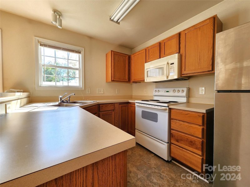 Property image 4 at 1944 Flushing Court, Charlotte, NC 28215