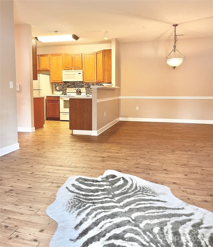 Property image 2 of 11264 Hyde Pointe Court in Hyde Park, Charlotte, NC 28262