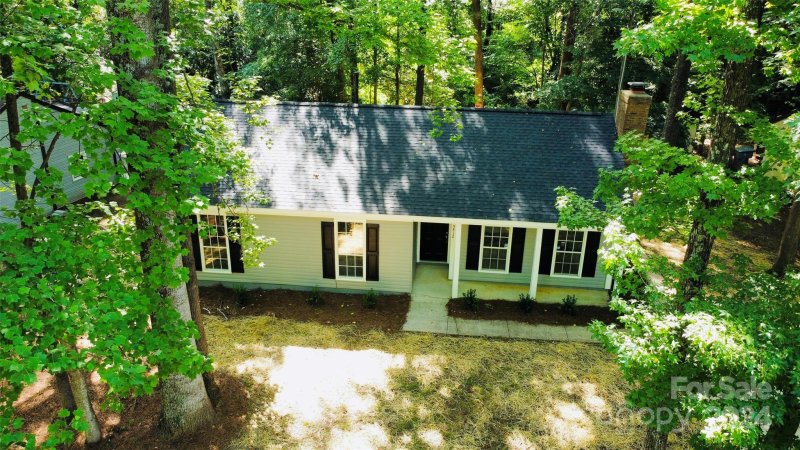 Property image 2 at 5412 Great Wagon Road, Charlotte, NC 28215