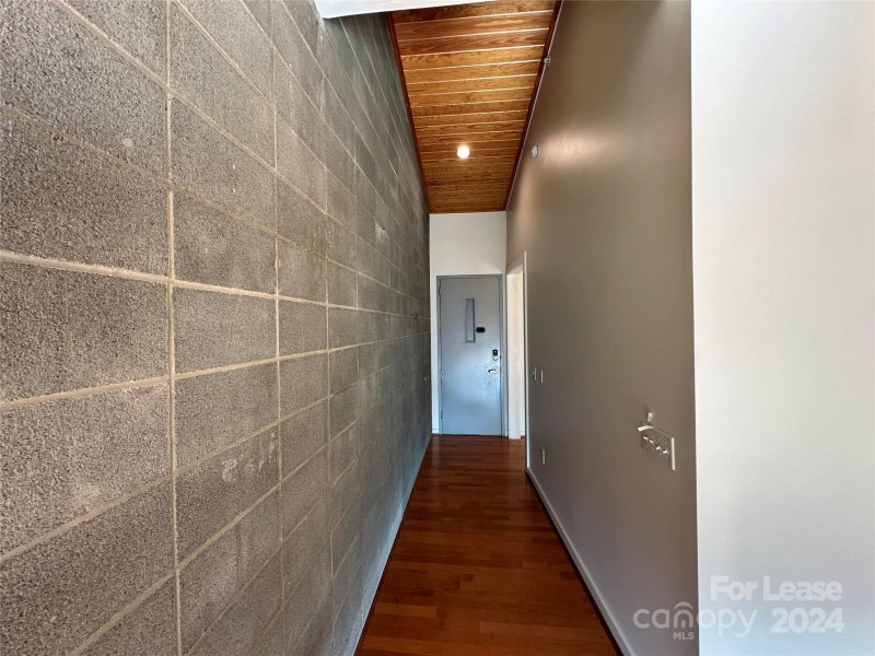 Property image 3 at 2116 Mcclintock Road, Charlotte, NC 28205