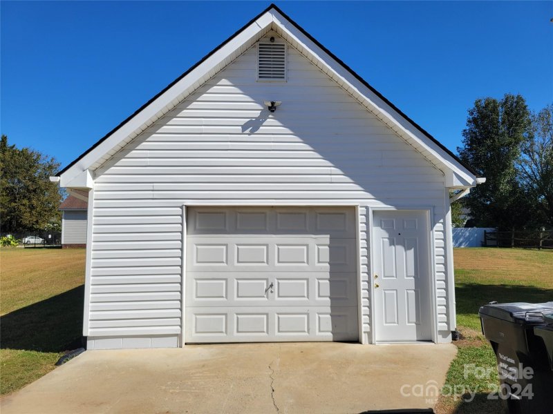 Property image 4 at 3827 Bent Creek Drive, Concord, NC 28027