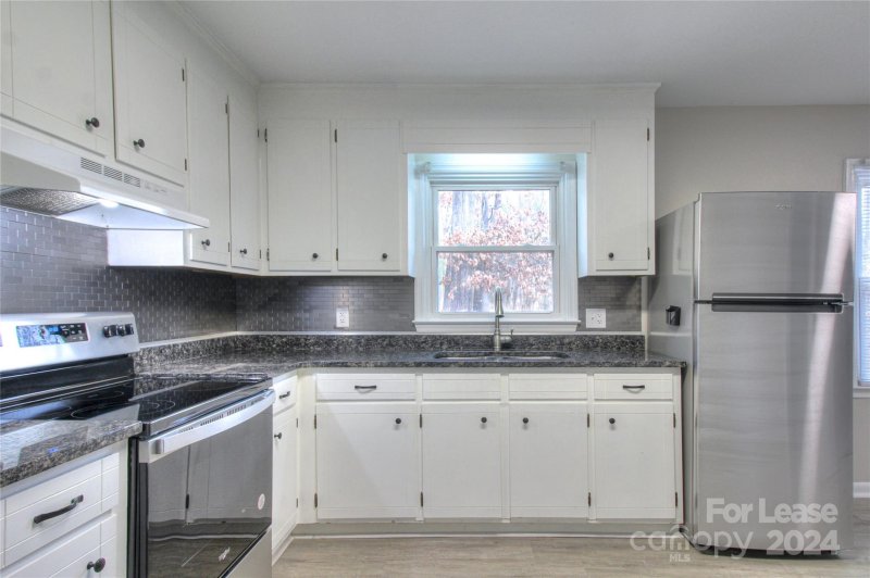 Property image 4 at 709 Anne Avenue, Waxhaw, NC 28173