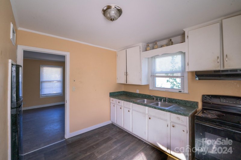 Property image 5 at 1946 Academy Street, Charlotte, NC 28205