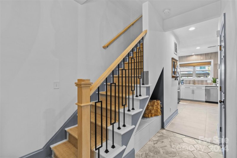 Property image 3 at 3405 Dairy Farm Lane, Charlotte, NC 28209