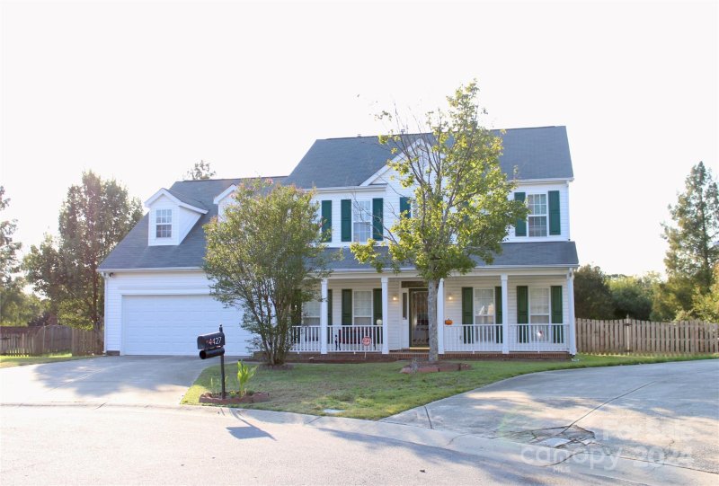 Property image 2 at 4427 Chadsworth Court, Charlotte, NC 28269