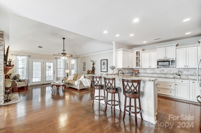 Property image 5 at 18426 Neville Avenue, Cornelius, NC 28031