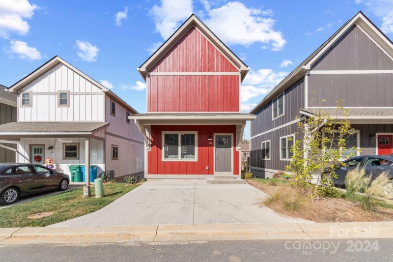 Property image 2 of 30 Wheeler Road in Barkley Terrace, Weaverville, NC 28787