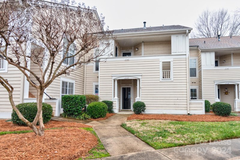 Property image 2 at 17522 Tuscany Lane, Cornelius, NC 28031