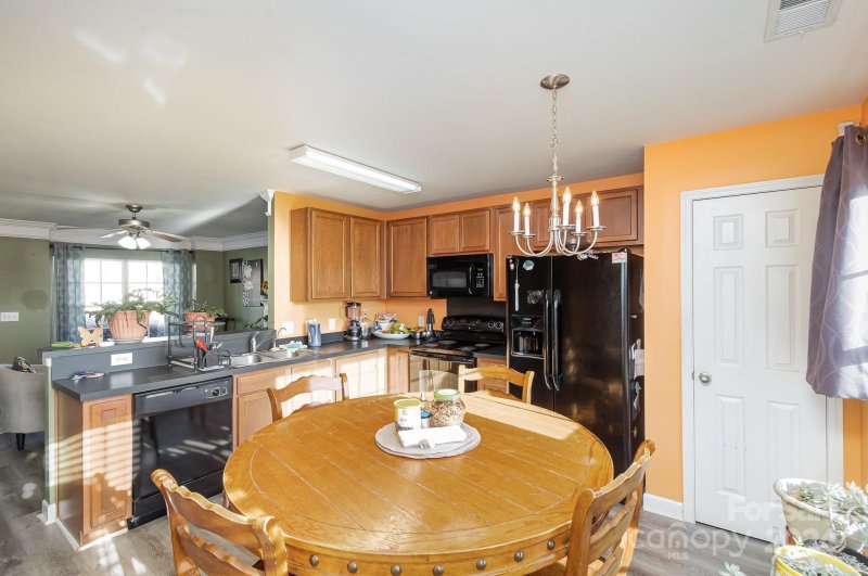 Property image 3 at 961 Sundance Drive, Gastonia, NC 28054