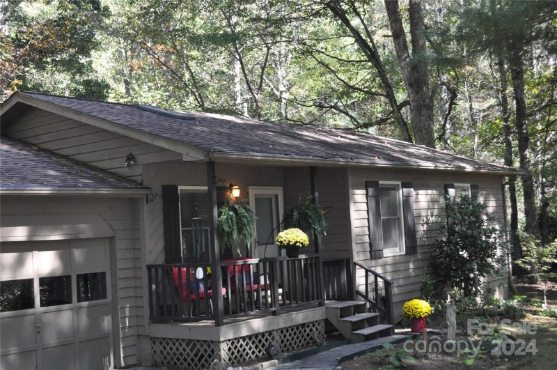 Property image 4 at 203 Cinnamon Way, Flat Rock, NC 28731