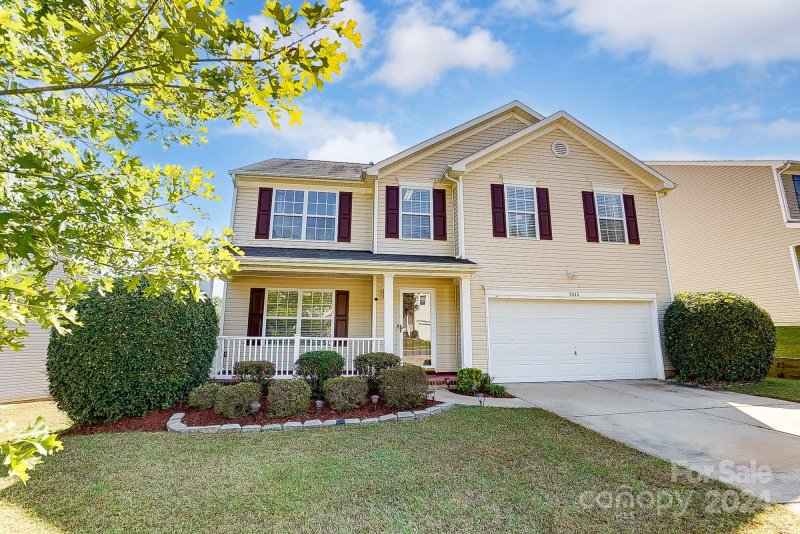 Property image 2 at 3843 Cameron Creek Drive, Matthews, NC 28105