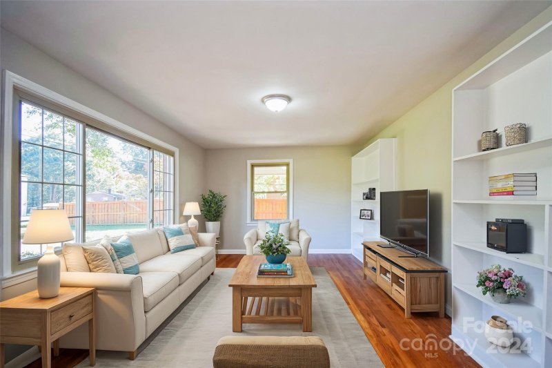 Property image 5 at 1354 36th Avenue Drive, Hickory, NC 28601