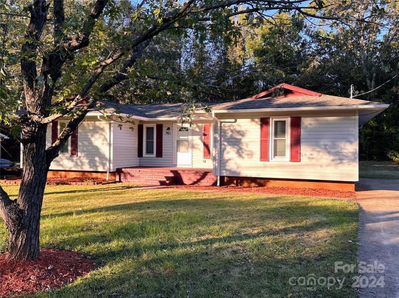 Property image 2 at 1700 Northwoods Drive, Kings Mountain, NC 28086