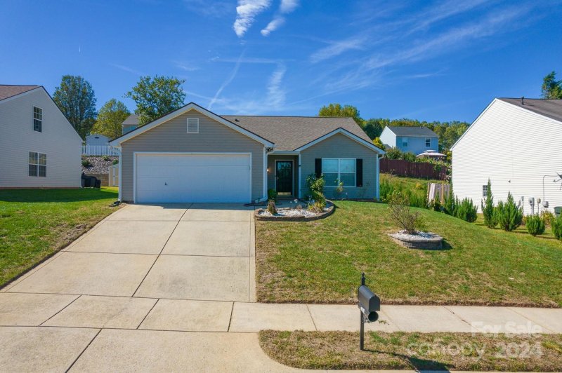 Property image 4 at 1980 8th Street Lane, Hickory, NC 28602